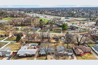 3650 Estates Drive, Florissant, MO 63033 - Photo 33