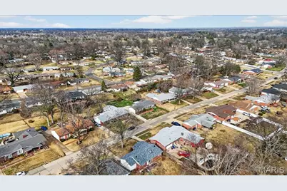 3650 Estates Drive, Florissant, MO 63033 - Photo 37