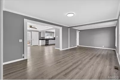 3650 Estates Drive, Florissant, MO 63033 - Photo 3