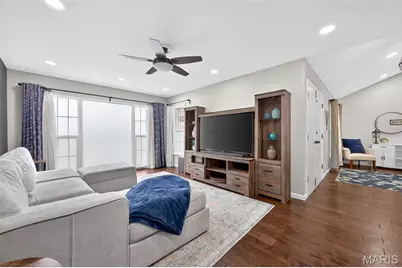 825 Dinard Drive, Saint Louis, MO 63021 - Photo 3
