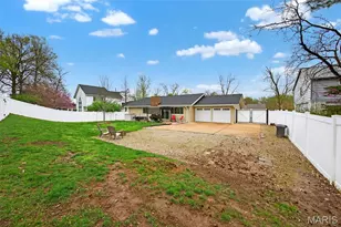 825 Dinard Dr, Saint Louis, MO 63021 - Photo 25