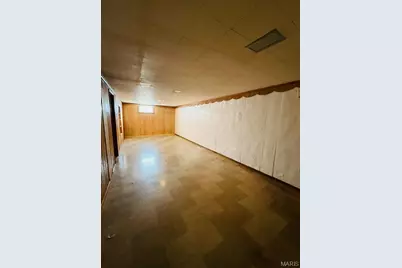 9720 Gloucester Drive, Bellefontaine Neighbors, MO 63137 - Photo 21