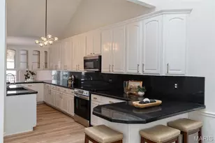 730 Willow Spring Hill Ct, Chesterfield, MO 63017 - Photo 11