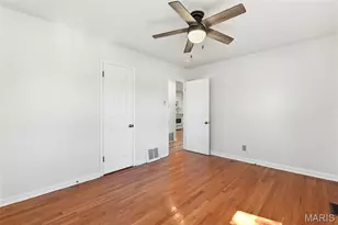 613 Jasmin Dr, Kirkwood, MO 63122 - Photo 11