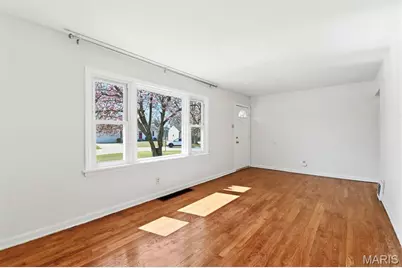 613 Jasmin Drive, Kirkwood, MO 63122 - Photo 9