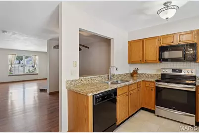 16527 Carriage View Court, Wildwood, MO 63040 - Photo 9