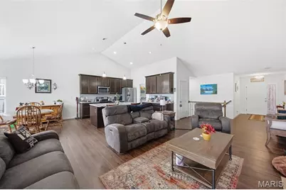 1519 Burrwyck Lane, Herculaneum, MO 63048 - Photo 7