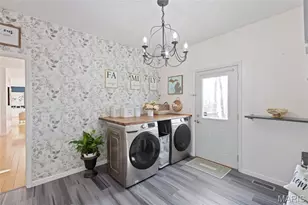 4901 Sunset Oaks Ln, Saint Louis, MO 63128 - Photo 23