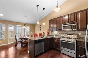 3072 Arbor Station Ct, Ballwin, MO 63021 - Photo 7