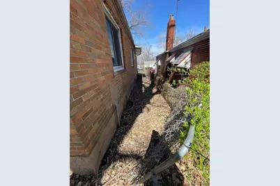 8870 Saint Cyr Drive, Jennings, MO 63136 - Photo 9