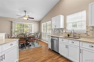 7225 Crystal Lake Ct, Saint Louis, MO 63129 - Photo 27