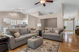 7225 Crystal Lake Ct, Saint Louis, MO 63129 - Photo 23