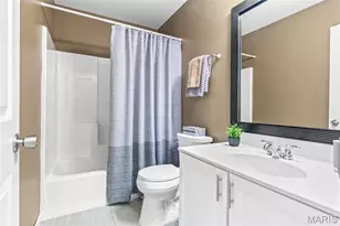 7225 Crystal Lake Ct, Saint Louis, MO 63129 - Photo 33