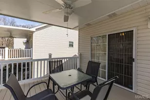 7225 Crystal Lake Ct, Saint Louis, MO 63129 - Photo 9