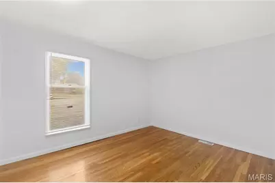 7305 Berkridge Drive, Hazelwood, MO 63042 - Photo 17