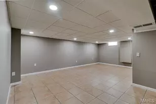 1920 David Dr, Florissant, MO 63031 - Photo 33