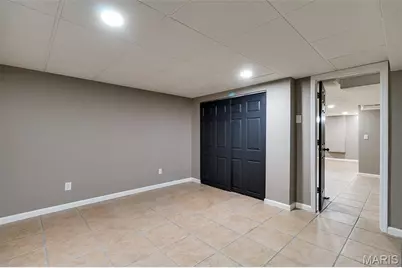 1920 David Drive, Florissant, MO 63031 - Photo 35