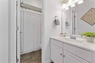 1105 Rue La Chelle Walk, Creve Coeur, MO 63141 - Photo 15