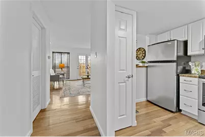 1105 Rue La Chelle Walk, Creve Coeur, MO 63141 - Photo 9