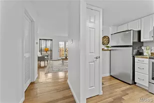 1105 Rue La Chelle Walk, Creve Coeur, MO 63141 - Photo 9