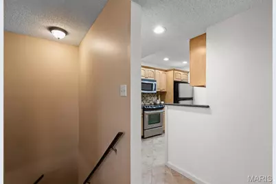 1423 Peacock Lane, Brentwood, MO 63144 - Photo 3