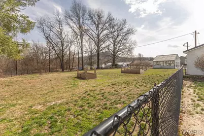 3210 Georgia Street, Louisiana, MO 63353 - Photo 37