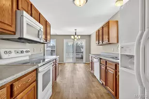 84 Green Park Ln, O'Fallon, MO 63366 - Photo 15