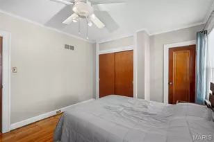 7062 Sutherland Ave, Saint Louis, MO 63109 - Photo 13