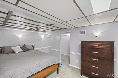 7062 Sutherland Avenue, Saint Louis, MO 63109 - Photo 25