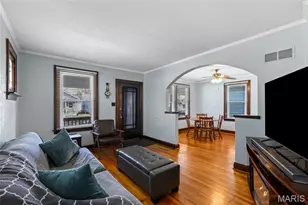 7062 Sutherland Ave, Saint Louis, MO 63109 - Photo 7