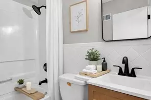 4033 Ashby Rd, Saint Louis, MO 63074 - Photo 7