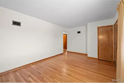 211 Southampton Drive, Saint Louis, MO 63125 - Photo 9