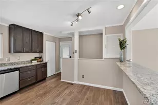 2221 Bentley Manor Dr, Fenton, MO 63026 - Photo 9