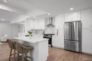 500 Beaucaire Dr, Warson Woods, MO 63122 - Photo 9