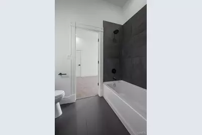 6827 Minnesota Avenue, Saint Louis, MO 63111 - Photo 31