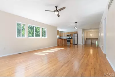 1209 Woodcrest Lane, Hazelwood, MO 63042 - Photo 7