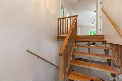 1209 Woodcrest Lane, Hazelwood, MO 63042 - Photo 3