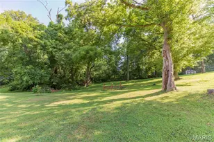 1209 Woodcrest Ln, Hazelwood, MO 63042 - Photo 25