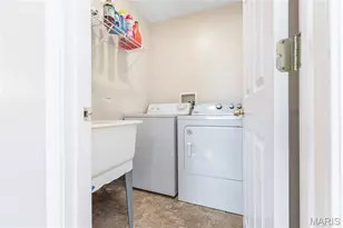 1209 Woodcrest Ln, Hazelwood, MO 63042 - Photo 17