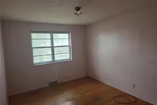 867 Greenshire Ct, Saint Louis, MO 63130 - Photo 17