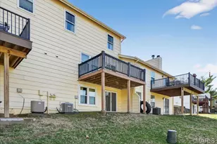 11934 Autumn Lakes Dr, Maryland Heights, MO 63043 - Photo 25