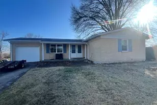 12 Hillcrest Dr, Hannibal, MO 63401 - Photo 1