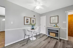 10508 Scotland Dr, Saint Louis, MO 63114 - Photo 15