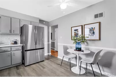 10508 Scotland Drive, Saint Louis, MO 63114 - Photo 13