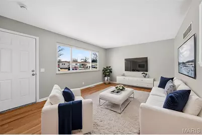 460 Wren Drive, Florissant, MO 63031 - Photo 5