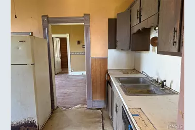 718 E Main Street, Richland, MO 65556 - Photo 5