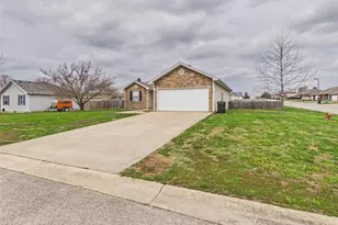 1117 Applelane Dr, Lebanon, MO 65536 - Photo 3