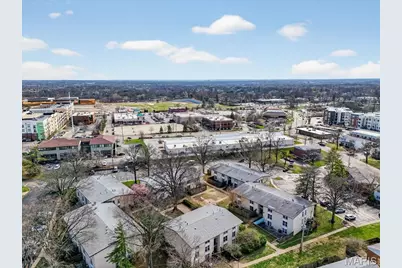 10457 Briarbend Drive #8, Saint Louis, MO 63146 - Photo 17