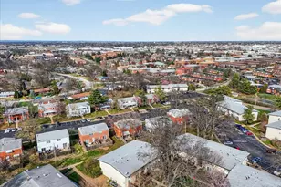 10457 Briarbend Dr, Saint Louis, MO 63146 - Photo 15