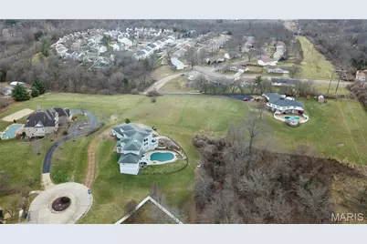 5735 Dove Meadow Lane, Oakville, MO 63129 - Photo 9